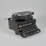 647374 Typewriter